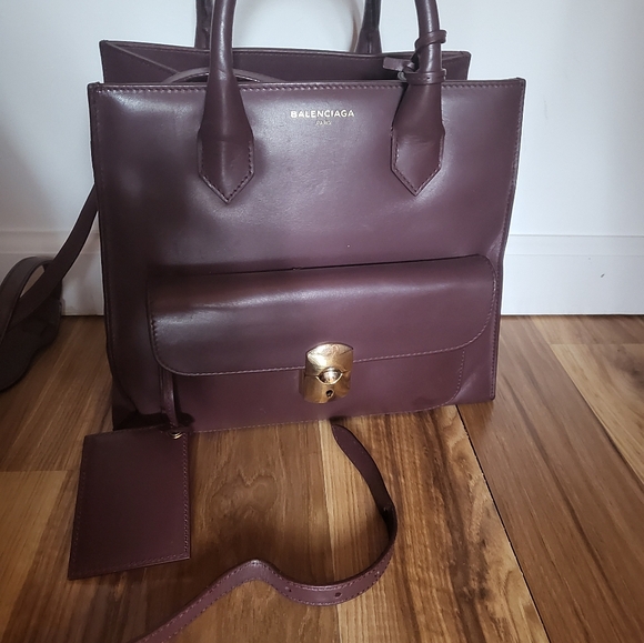 Balenciaga sling bag - Picture 2 of 13